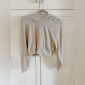 Alphalete Cropped Workout Hoodie